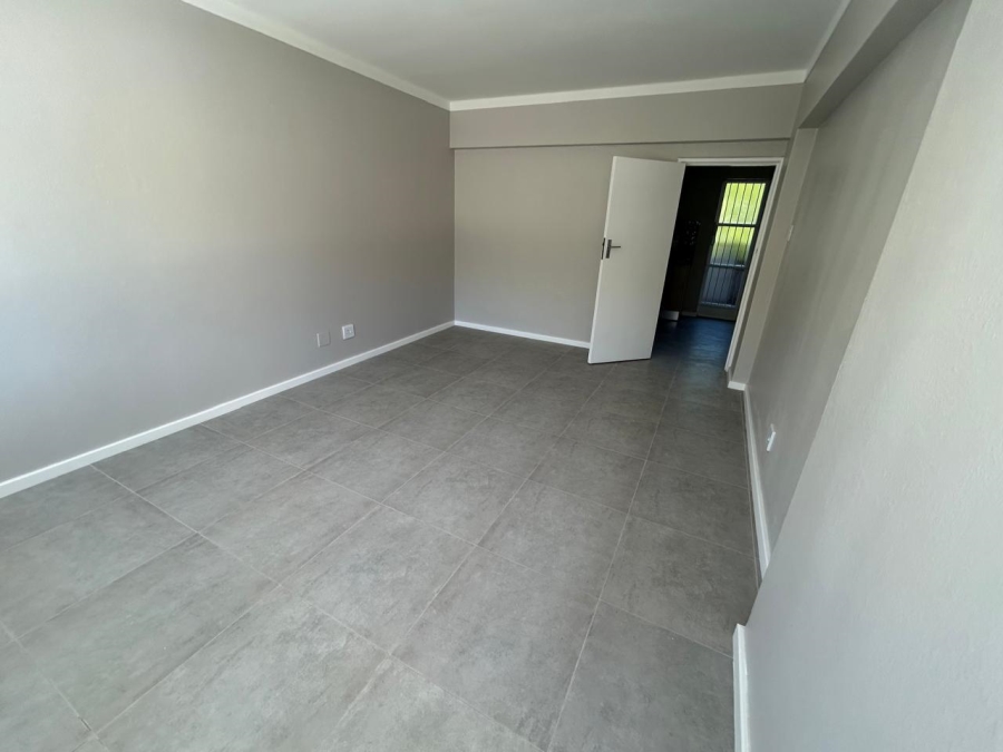 To Let 1 Bedroom Property for Rent in Sea Point Western Cape